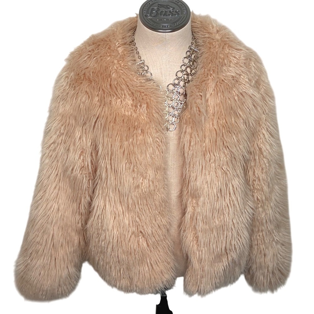 EXPRESS Petite Faux Fur Jacket Cream Cozy Shaggy Open Front‎ Long Sleeve